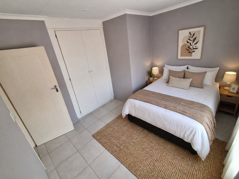 2 Bedroom Townhouse for sale - Photo 8