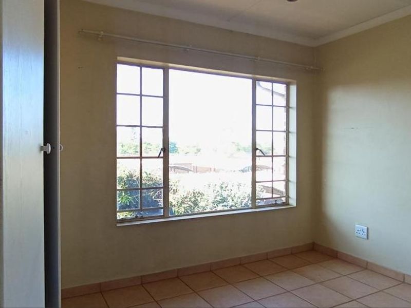 2 Bedroom Apartment For Sale In Clarina - Photo 8