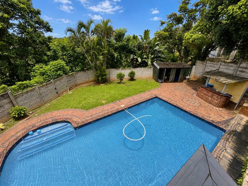 Hendra Estates - Stunning Family Home For Sale In Glen Anil - Photo 2