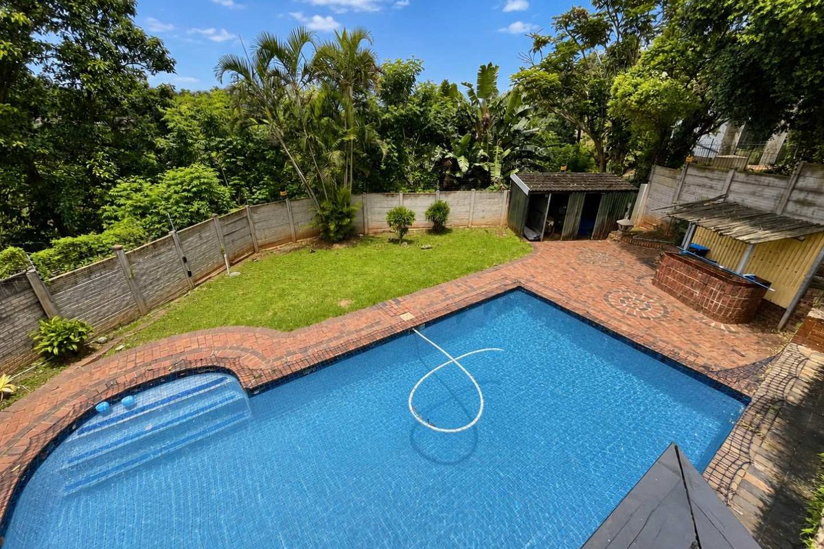 Hendra Estates - Stunning Family Home For Sale In Glen Anil - Photo 2
