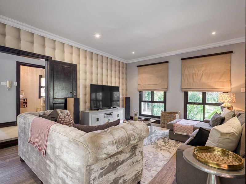 6 Bedroom House for Sale in Dainfern Golf Estate - Photo 3