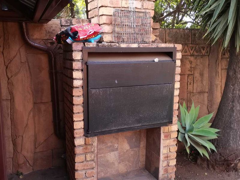 3 BED, 2 BATH HOUSE TO RENT - Photo 7