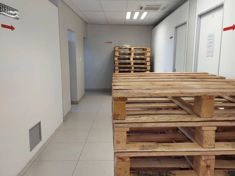 Central Office Space: Perfect for Investors & Entrepreneurs - Photo 4