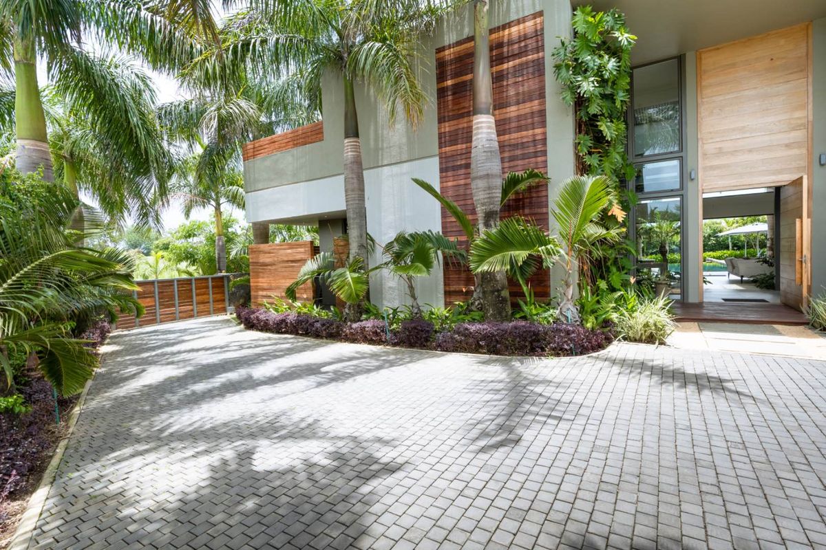 Unparalleled Luxury at Anahita - Photo 3