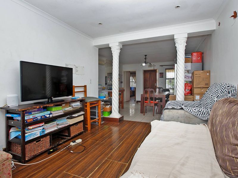 DELIGHTFUL, CHARMING AND RELAXED - Photo 3