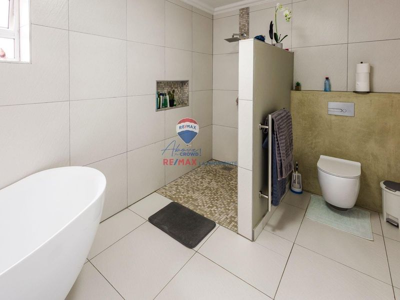 Beautiful Sea Front House Swakopmund - Photo 9