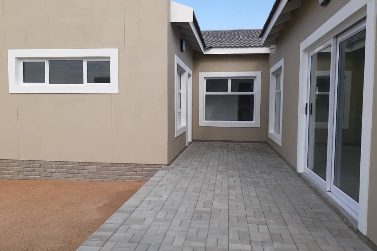 GORGEOUS, WARM AND POCKET PERFECT FOR SALE IN HENTIES BAY - Photo 3