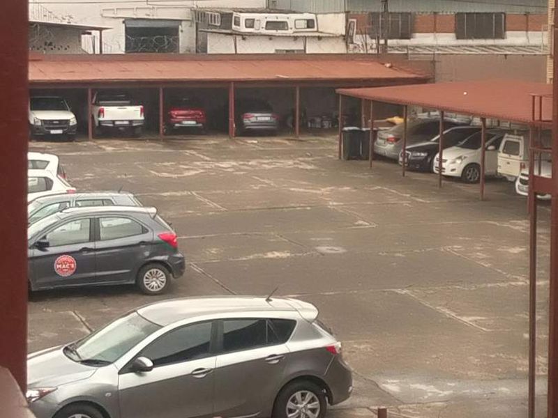 This ready to move in bachelor flat is now for sale in Pretoria west. - Photo 4