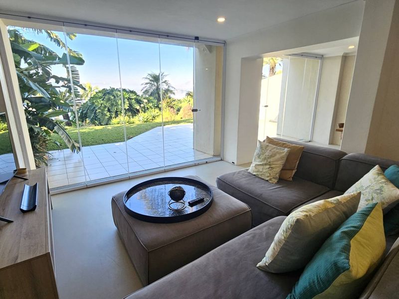 4 Bedroom Executive Apartment in Kosmos - Photo 2