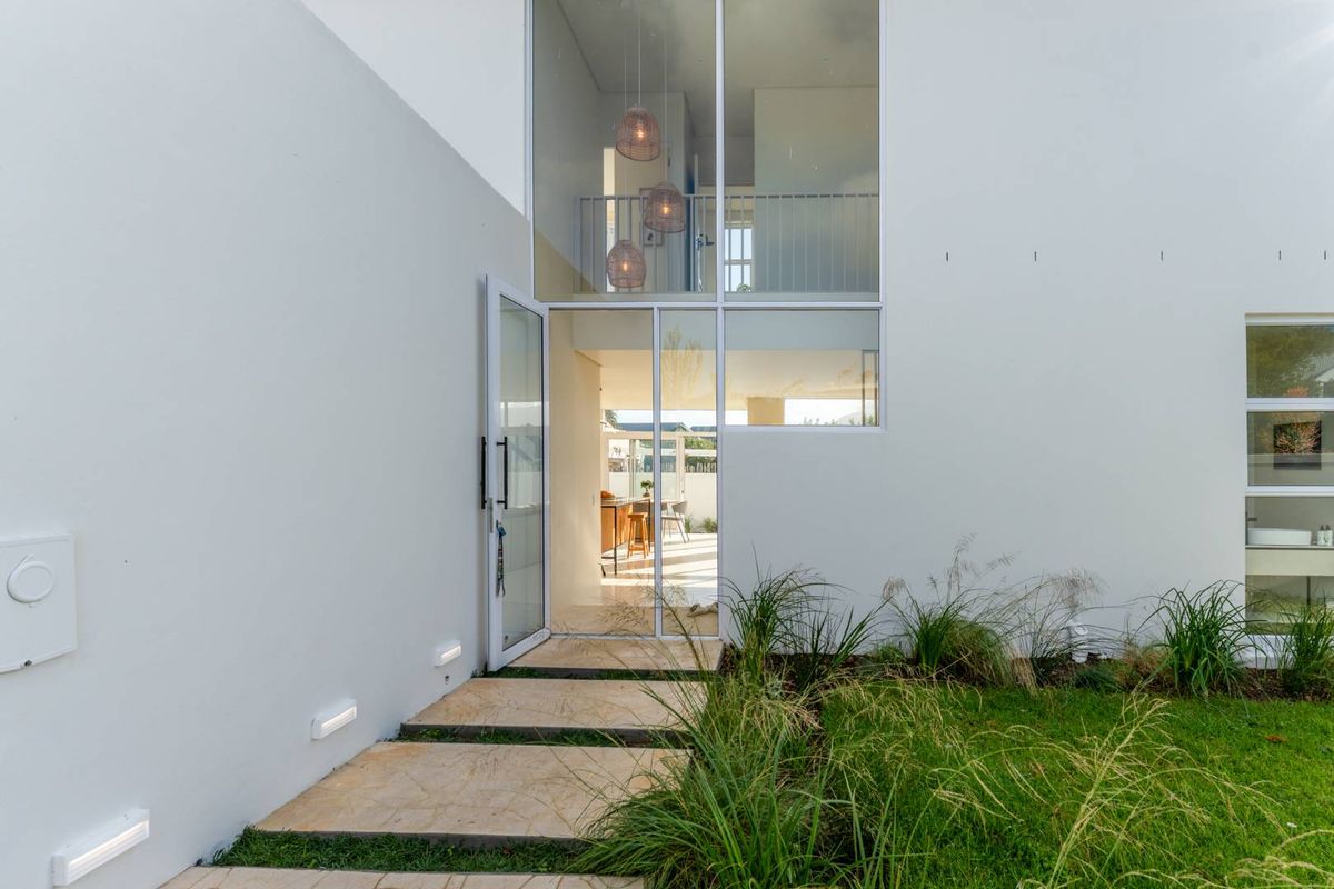 14 The Aviary, Imhoffs Gift – Brand New Coastal Elegance - Photo 5