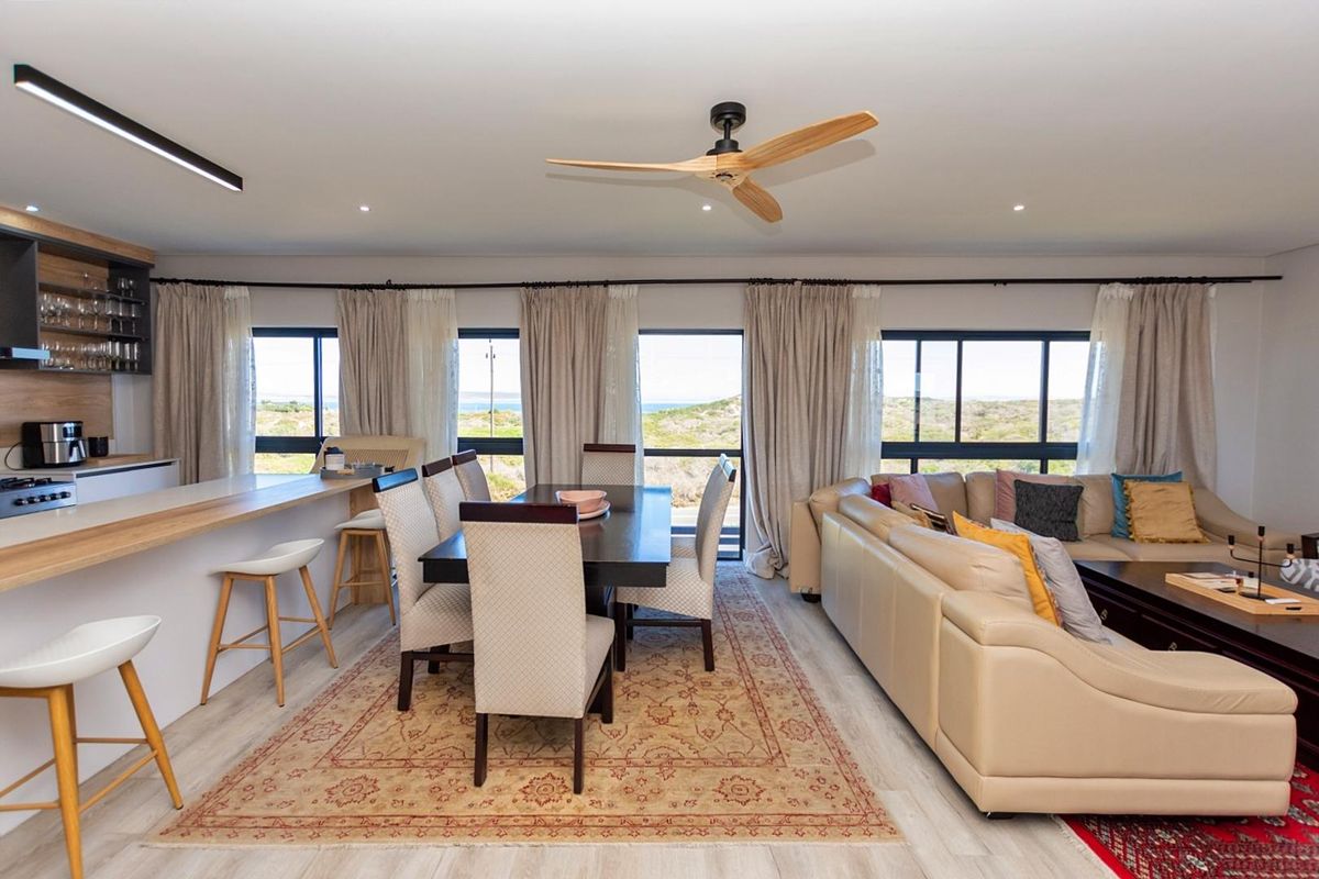 4 Bedroom House in Langebaan Country Estate - Photo 5