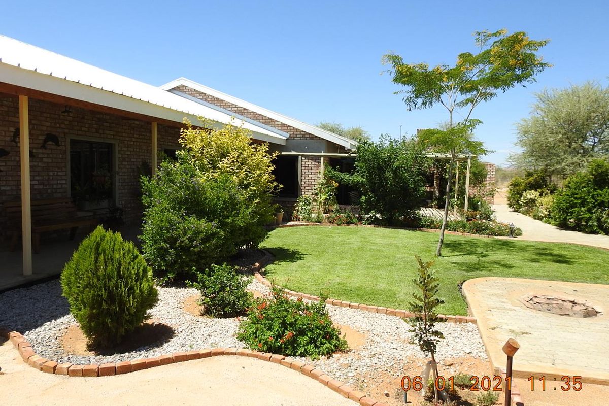 MODERN RUSTIC CHARM - Photo 4