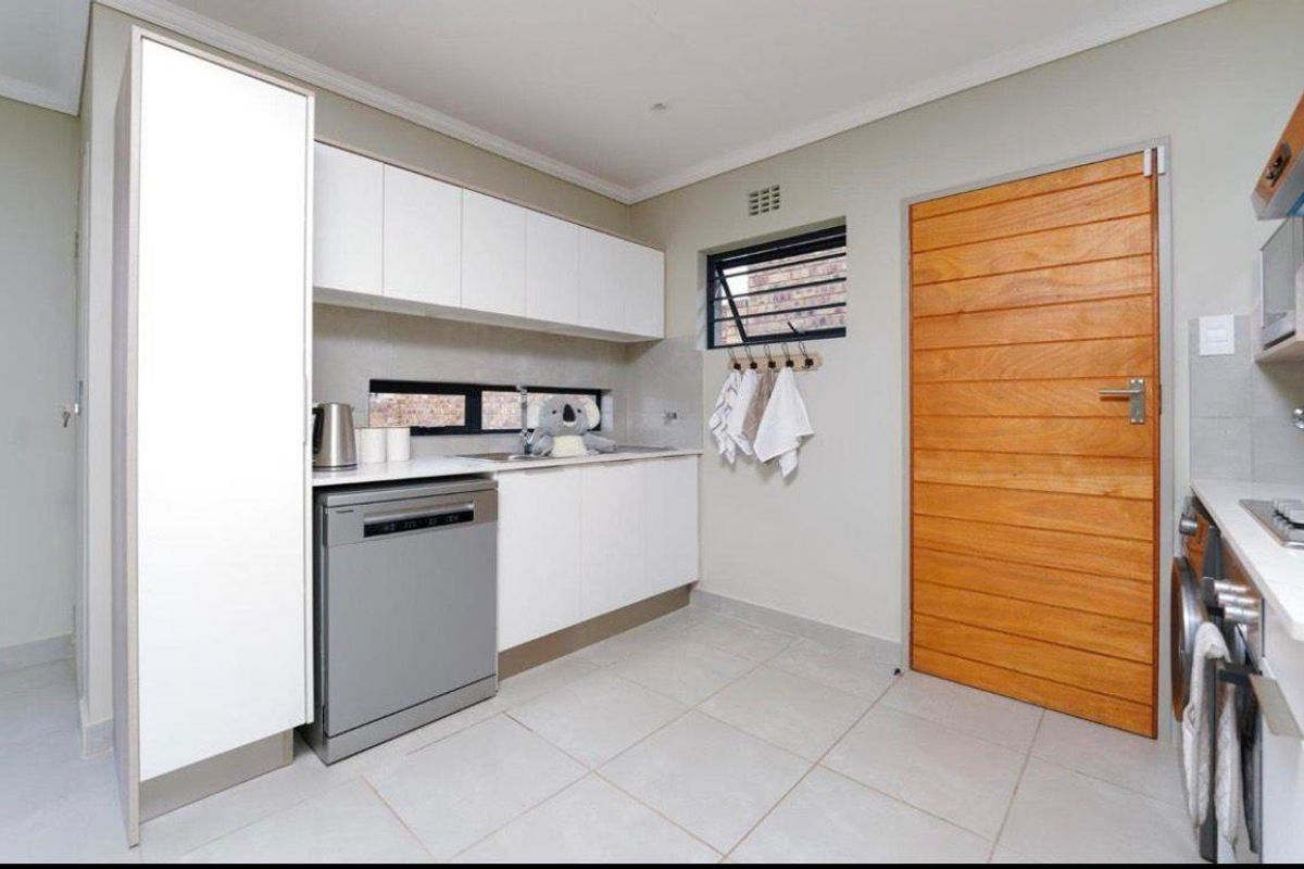 NEW DEVELOPMENT | LION PRIDE SECURITY ESTATE 3 Bed | 2 Bath | Open-Plan  | No Transfer Fees - Photo 5