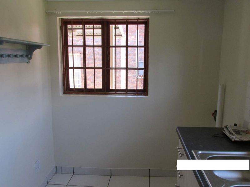 1 BEDROOM COTTAGE TO RENT IN CAPITAL PARK - Photo 6