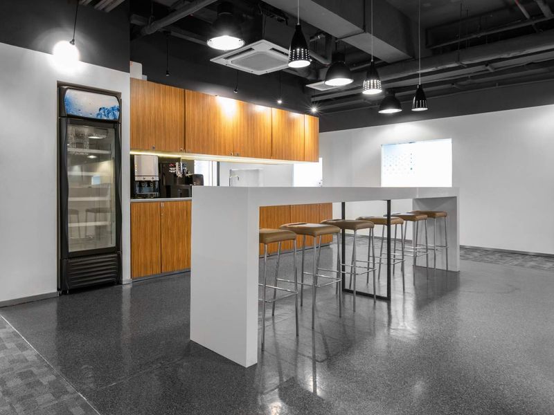 Discover many ways to work your way in Regus The Isle, Sandton - Photo 8