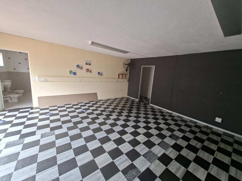 MODERN STANDALONE OFFICE SPACE IN RUIMSIG - Photo 5