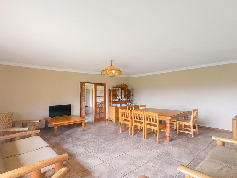 Discover Comfort & Style: Your Dream Home Awaits! - Photo 4