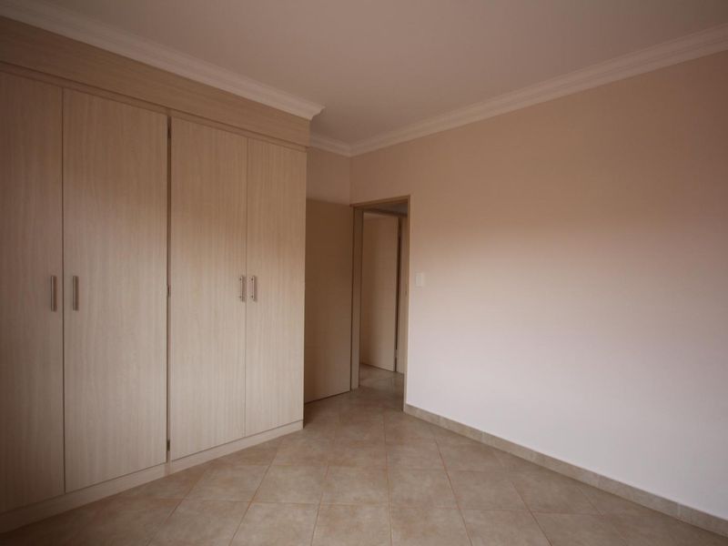 1. "Luxurious Duplex Living: Your Dream Family Home Awaits!" 2. "Spacious 3-Bedroom Duplex: Modern Elegance at Its Best!" 3. "Experience Ultra-Modern Living in - Photo 9