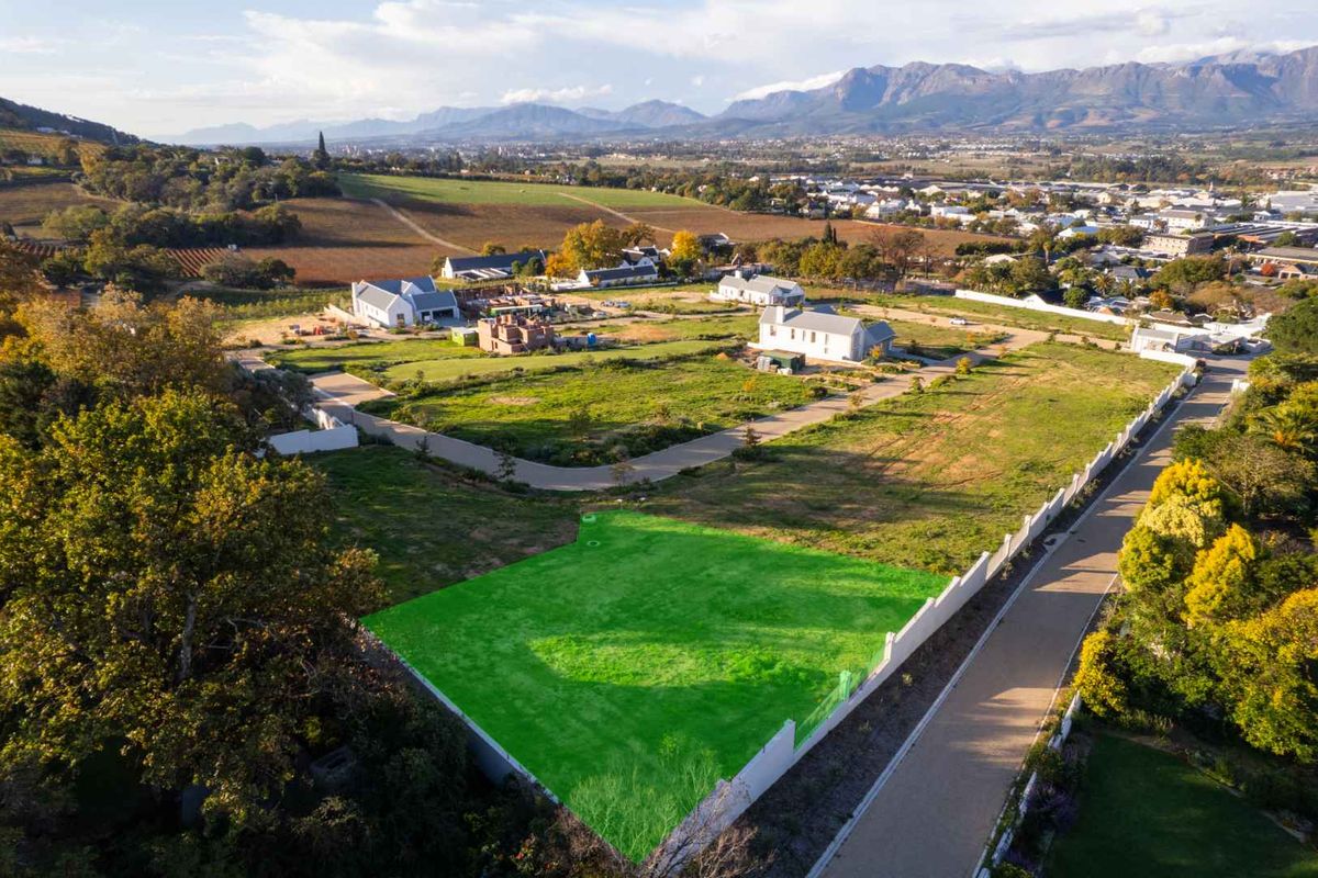 Build your Dream Home on a Premium Corner Stand in Laborie et Picardie Estate, One of Paarl's Best-located Estates - Photo 4