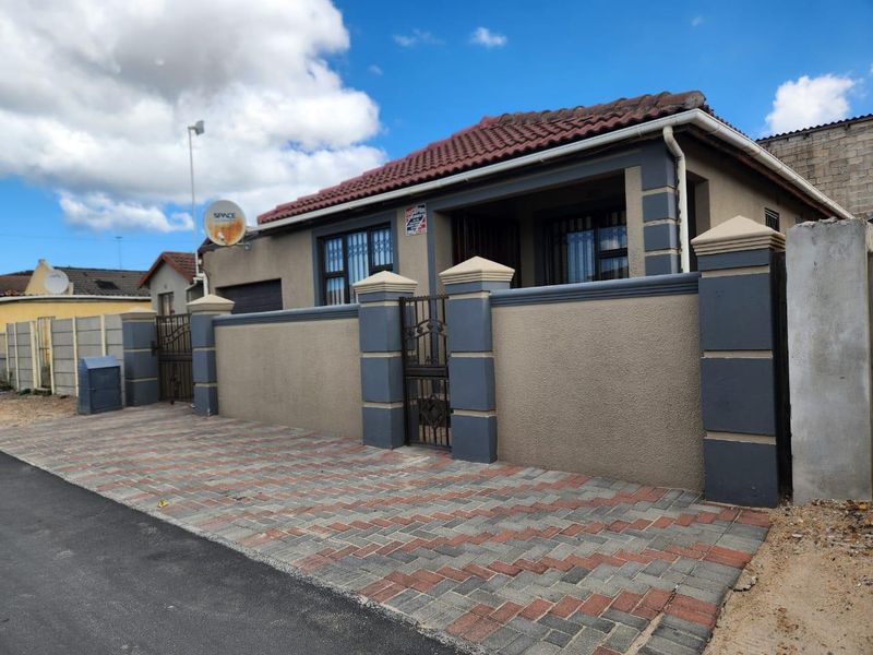 Charming 3-Bedroom Home for Sale in Litha Park, Khayelitsha - Photo 4