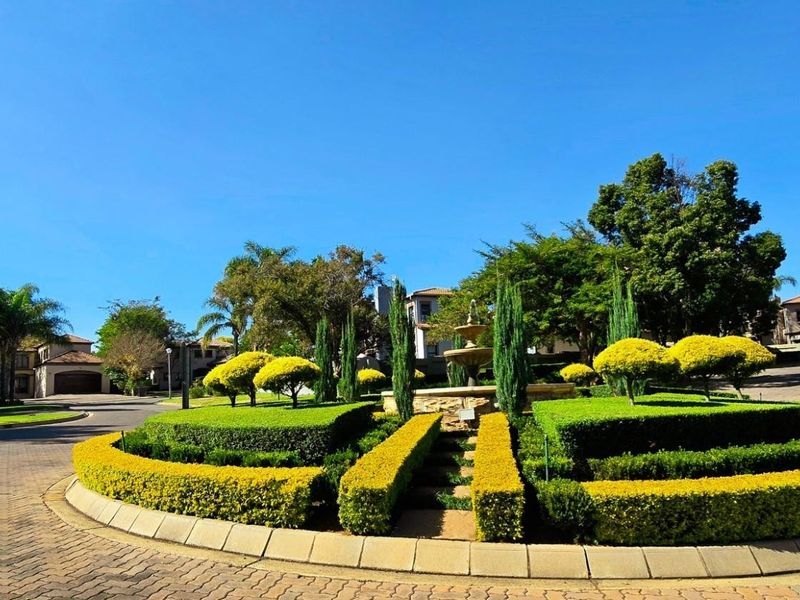 From The Perfect Retreat to Entertainers Dream & Everything In Between. - Photo 3