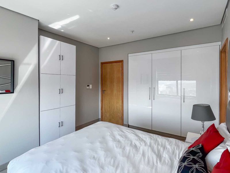 2 BEDROOM | 2 BATHROOM APARTMENT - Photo 9