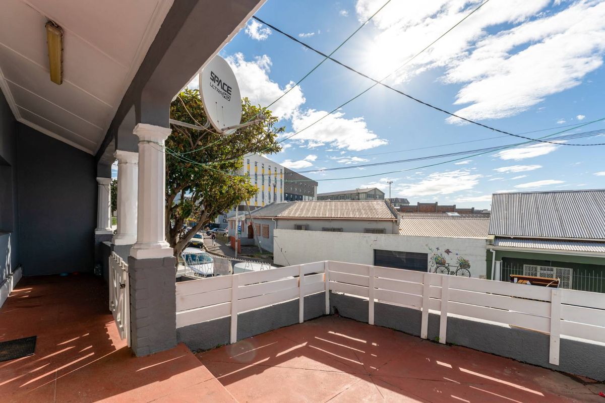 Woodstock delight- 3 bed charm in the heart of the CBD - Photo 2