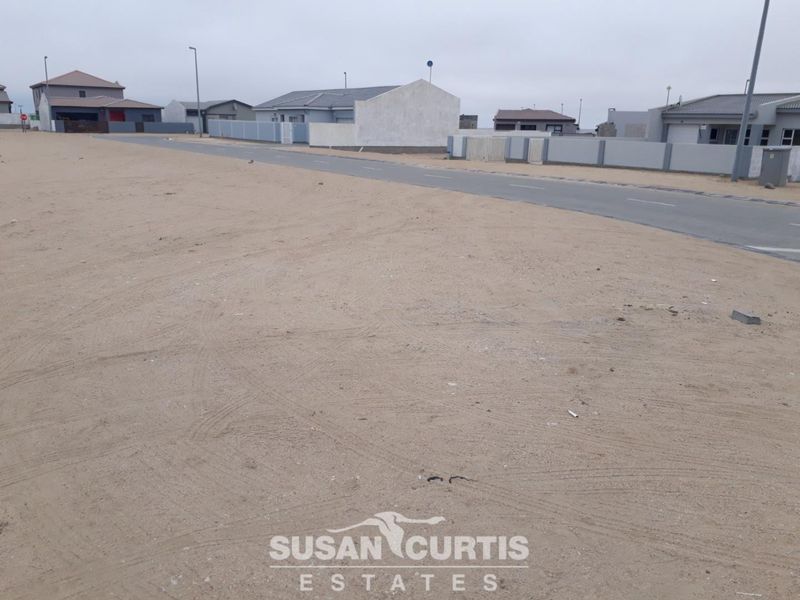 Beautiful vacant land for Block of Flats or Townhouses - Photo 5