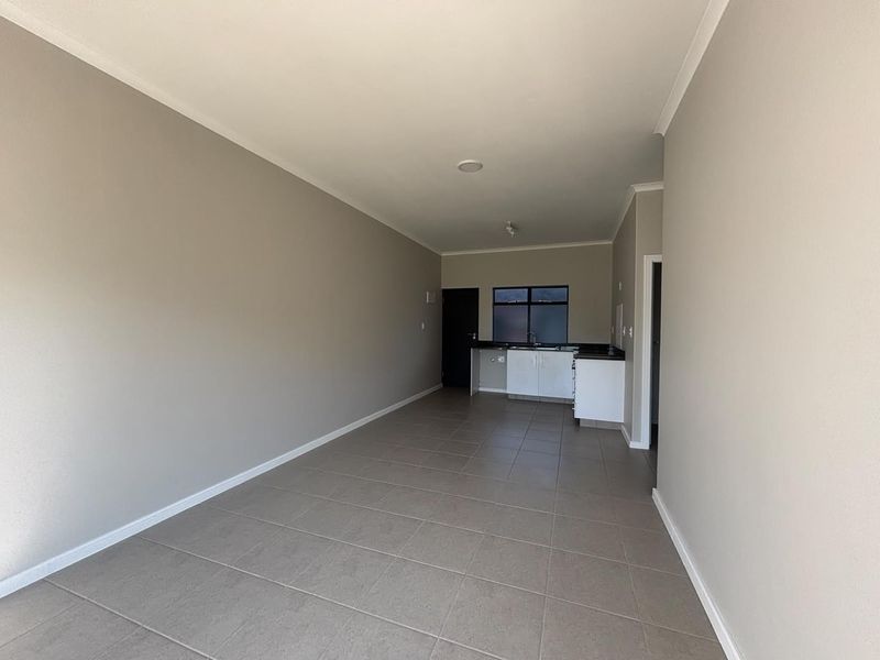 New Modern 2 Bedroom Apartment for Rent in Waterfall. - Photo 6
