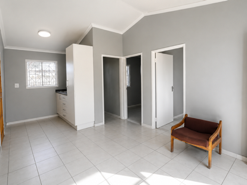 Elegant & Modern 2-Bedroom Home for Sale in Bergman - Photo 3