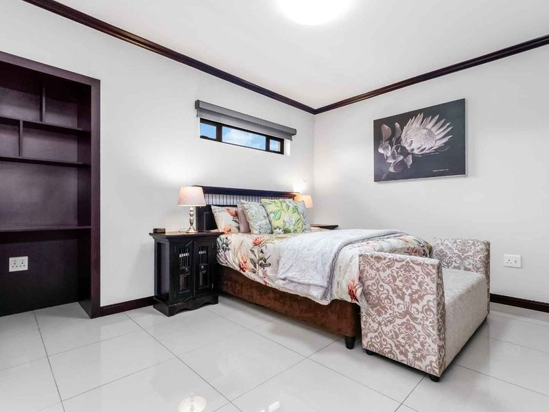 Modern 2 Bedroom, 2 Bathroom Apartment For Sale In Broadacres - Photo 6