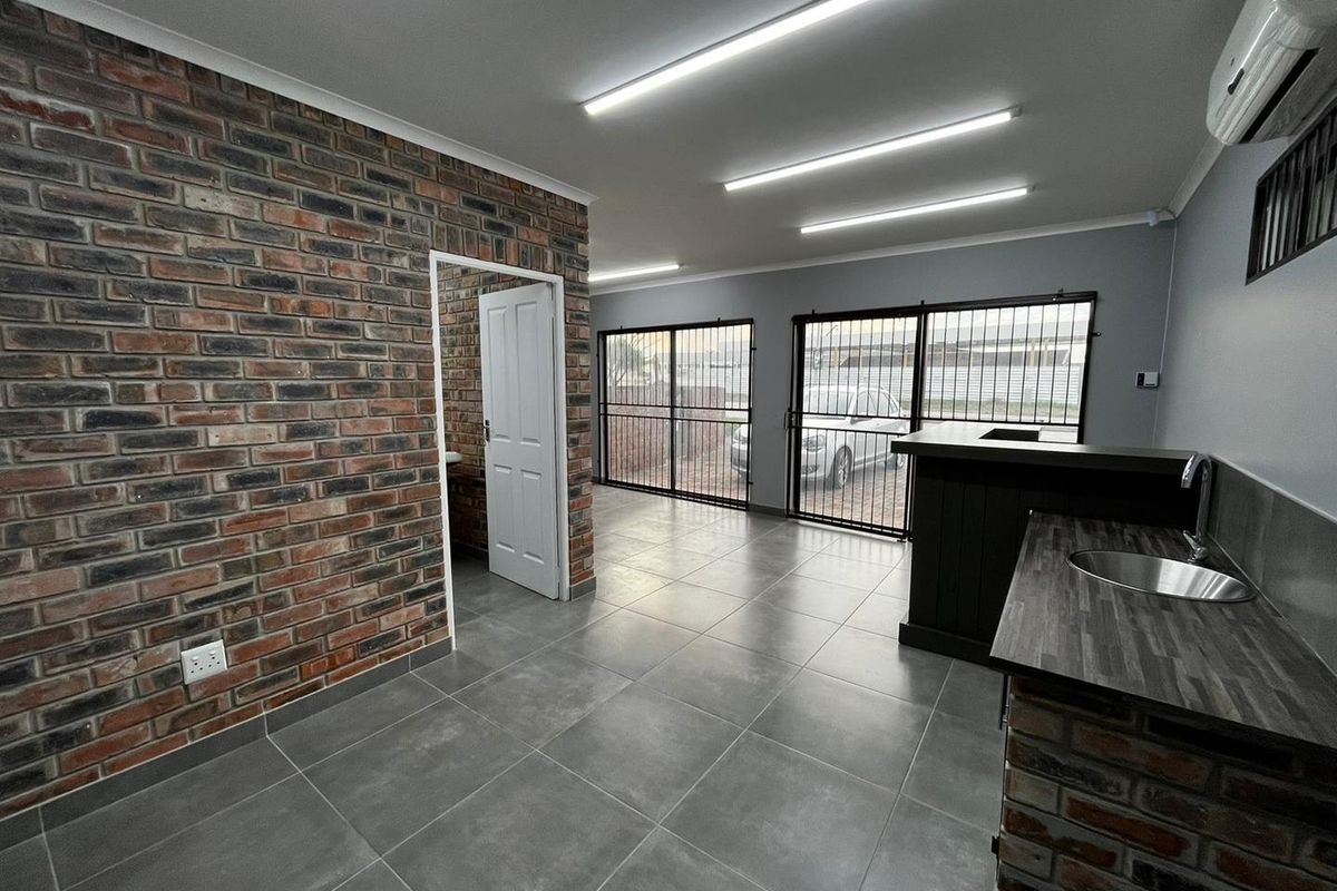 Prime Office & Wellness Space Perfect for Medical & Beauty Pros - Photo 5