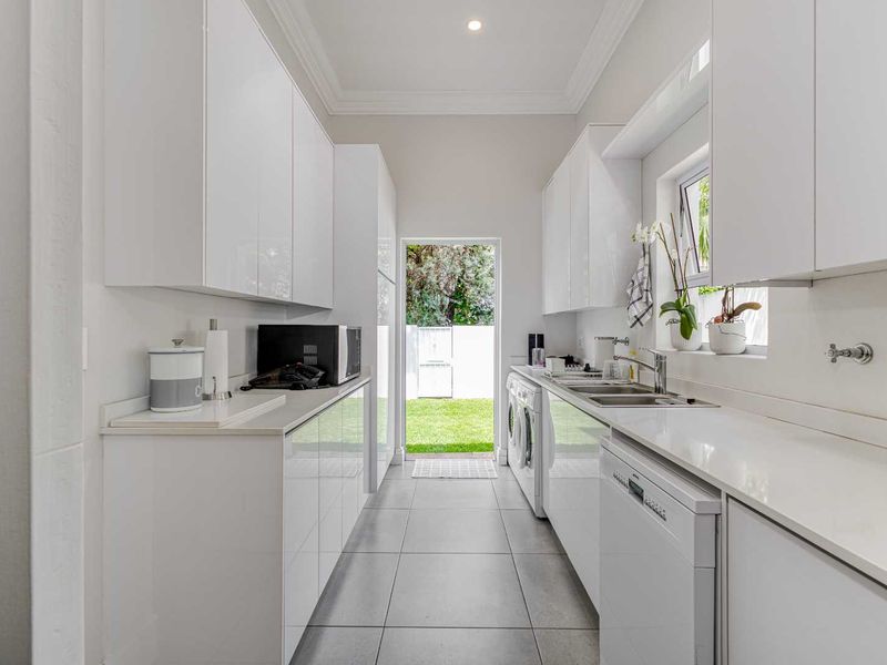 4 Bedroom House for Sale in Dainfern Golf Estate - Photo 6