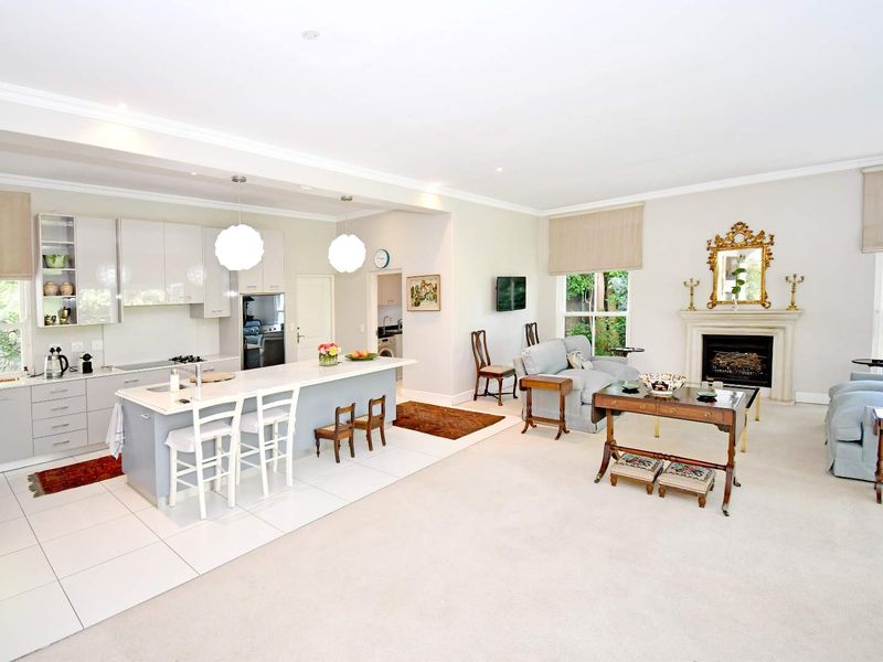 Luxury living within a secure Bryanston enclosure - Photo 4