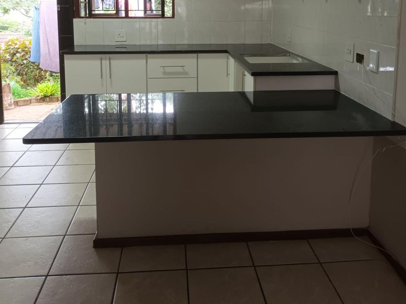 Spacious Living in a Central, Safe Complex! - Photo 4