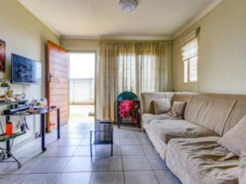 Ideal Home for First time Buyers - Photo 5