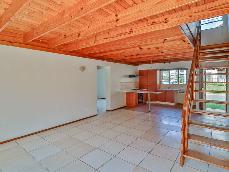 Blue Lakes Estate: Where Comfort Meets Convenience in Blue Lakes Estate - Photo 7