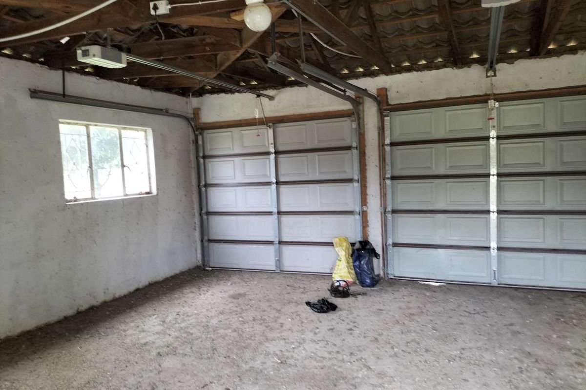 15716m2 plot with borehole - Photo 4