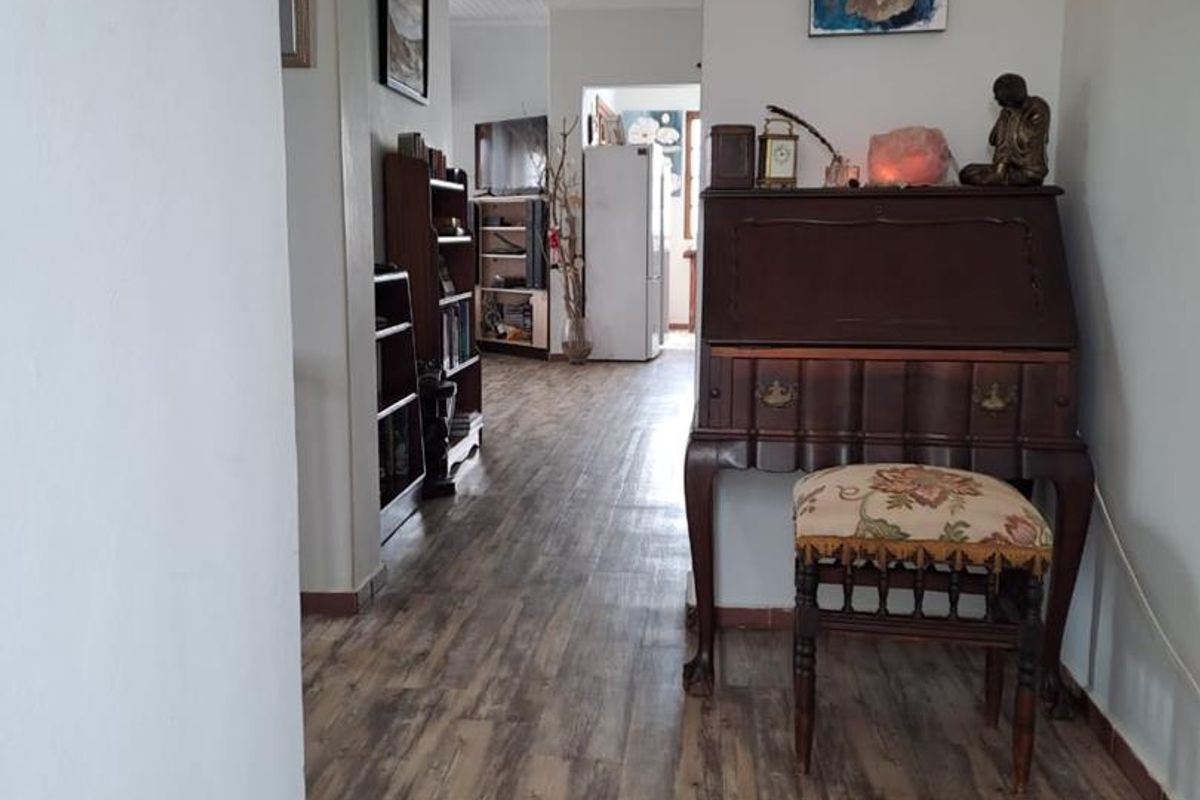 Dream Beach House in Swakopmund: Coastal Luxury Meets Family Comfort - Photo 3