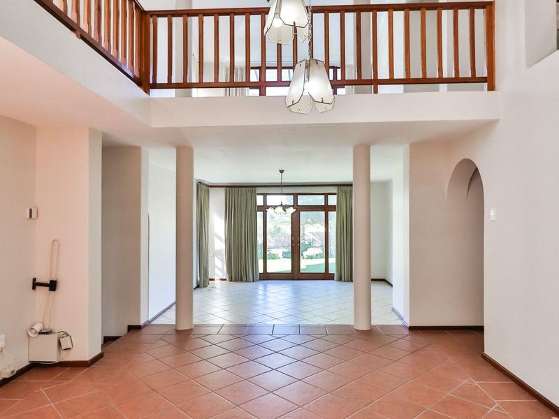 Bayview - stunning location close to the sea - Photo 10