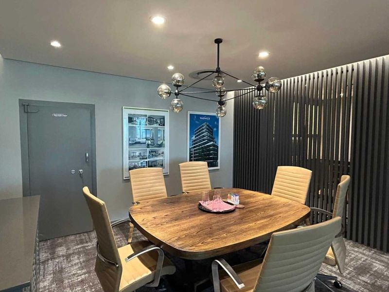 Beautifully Fitted out Semi-Furnished office 16th floor - Photo 9