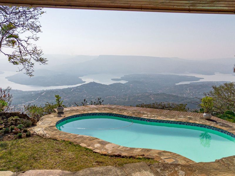 Character Home, Cottage & Endless Possibilities with Unrivalled Views - Photo 6