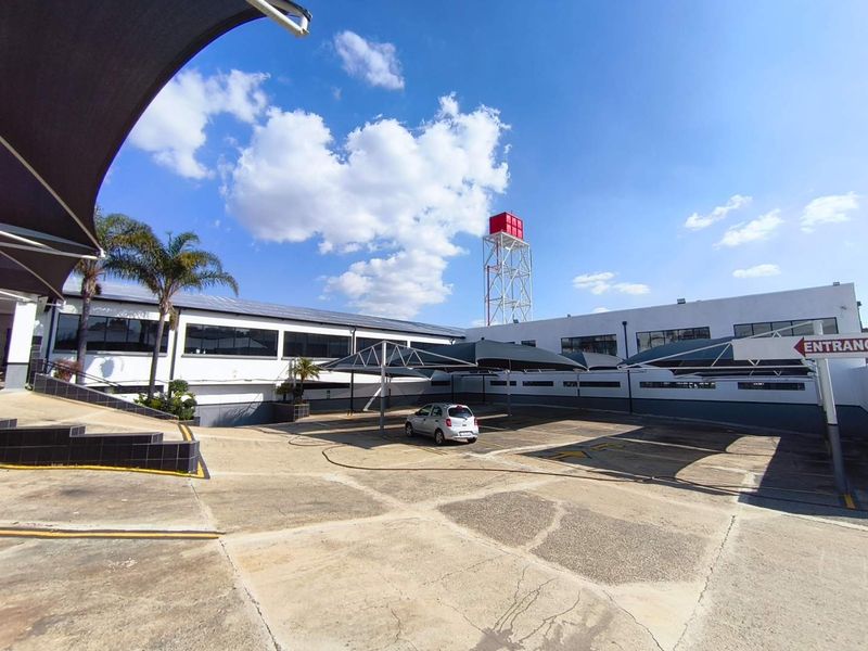 5700m2 Warehouse / Distribution Facility For Sale in Ophirton, Booysens - Photo 3