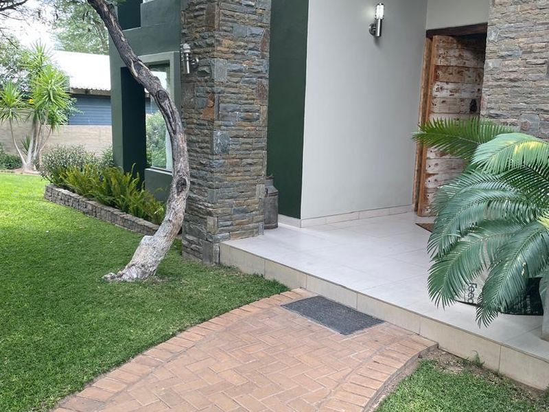 Luxurious Home For Sale - Outjo - Photo 4