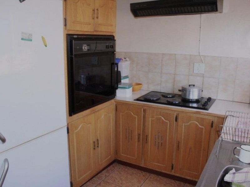 10 bedrooms house for sale in Soshanguve DD - Photo 4