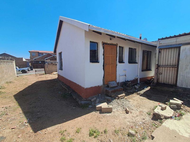 2 bedroom House in Motsu - Photo 5