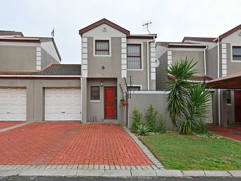 Secure and Spacious 2-Bedroom Townhouse in Parklands - Photo 3