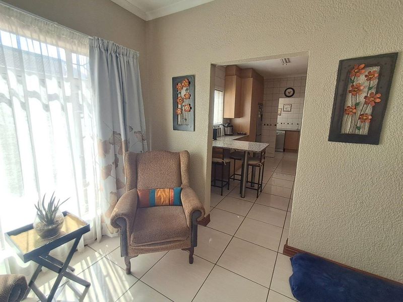 4 Bedroom House for Sale with Flatlet in Randhart - Photo 6