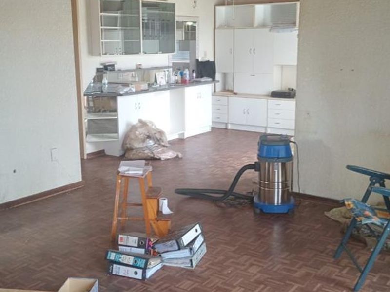 3 Bedroom House for Sale in Evanspark Johannesburg South - Photo 5