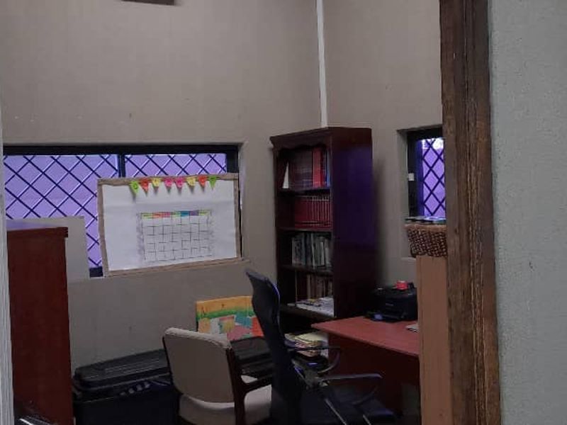 STUNNING DOUBLE-STOREY 4 BEDROOM HOUSE FOR SALE IN HOCHLAND PARK - Photo 7